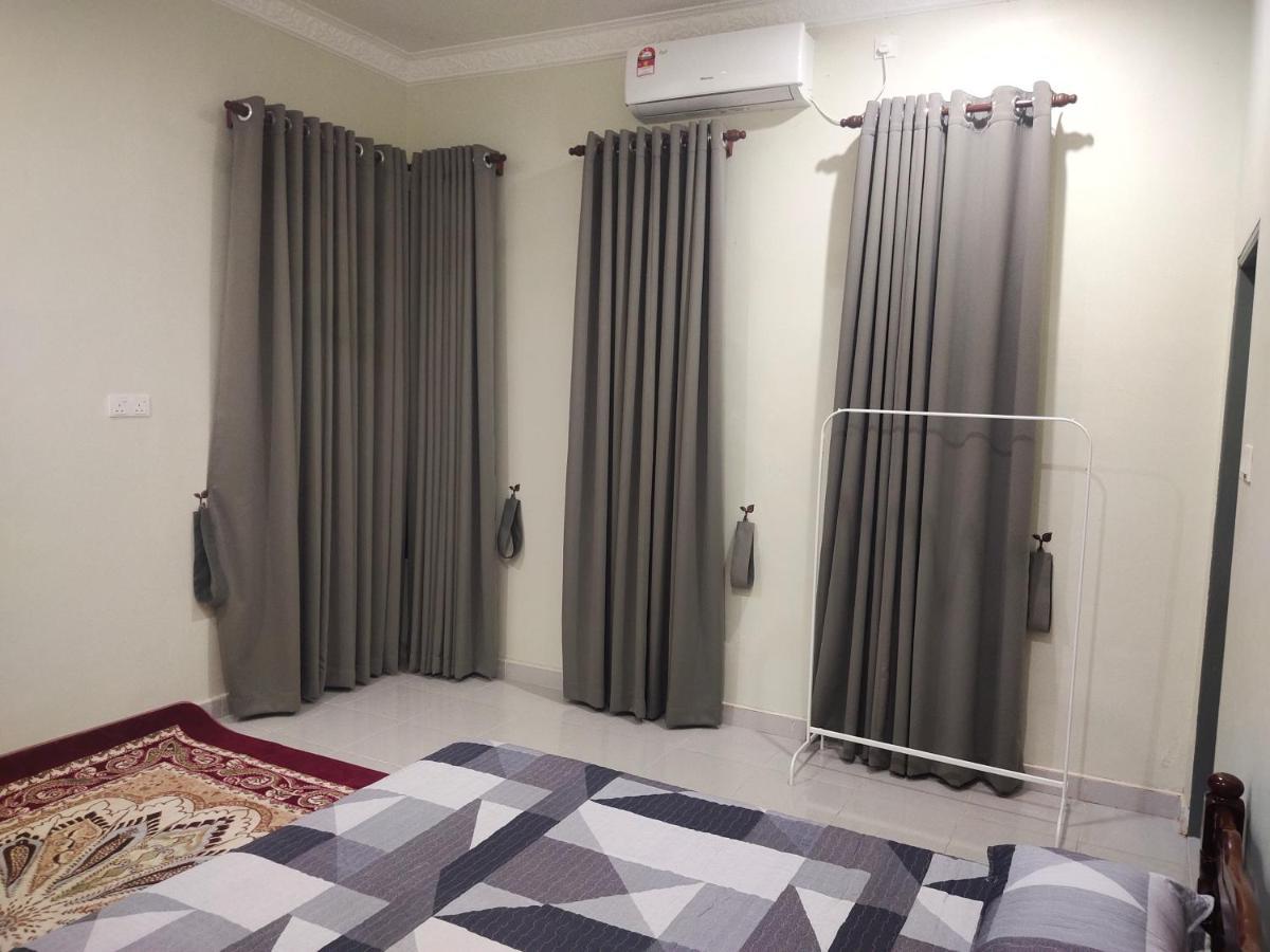 Homestay Yasmeen Marang Esterno foto