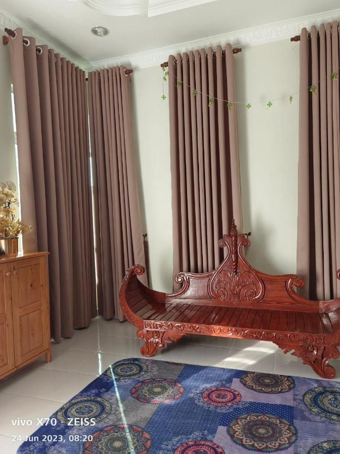 Homestay Yasmeen Marang Esterno foto